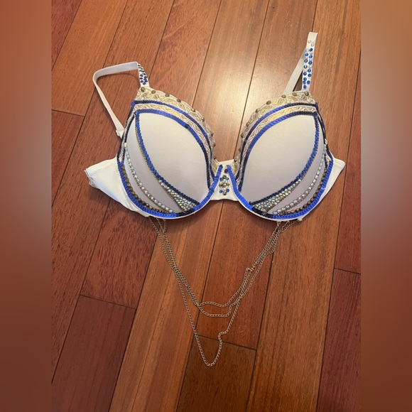 Handmade one of a kind Renaissance bra - Picture 3 of 5